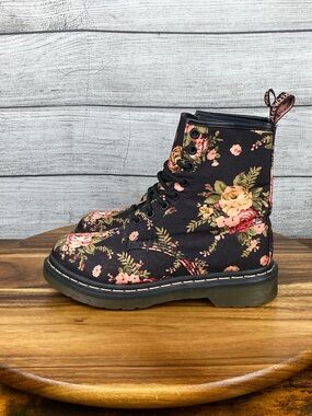 Dr Martens 11821 Victorian Flowers Floral Canvas Lace Up Boots Women Shoe Size 6